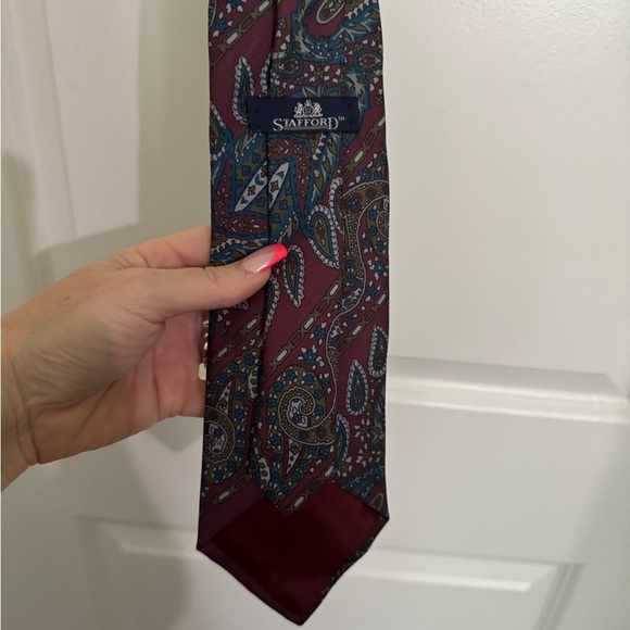 Stafford Red and Blue Paisley Tie - Picture 4 of 5